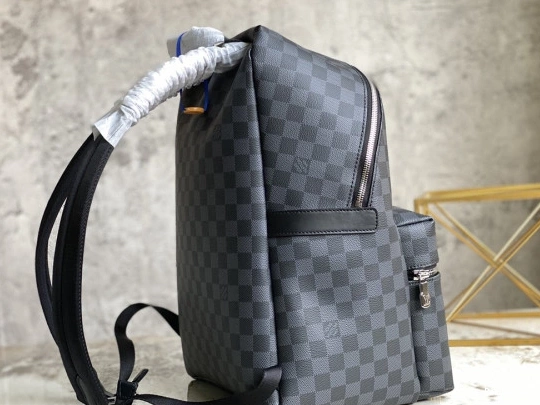 Cheap LOUIS VUITTON DISCOVERY BACKPACK 0815